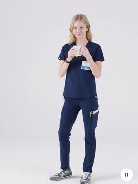 FIGS Women’s Yola Elastic Waistband Skinny Scrub Pants EUC XXL Navy